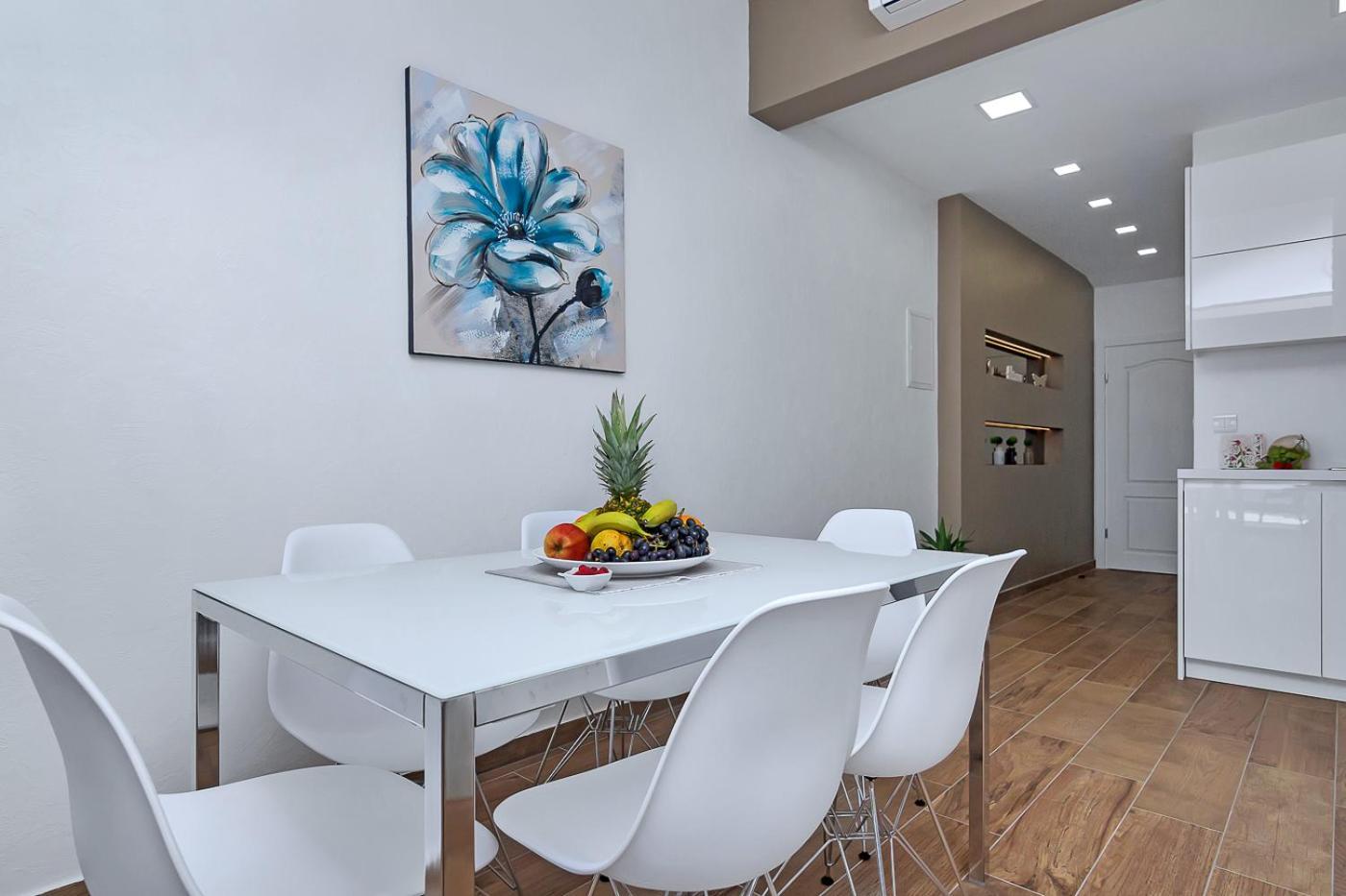 Apartments Riva Тучепи Экстерьер фото